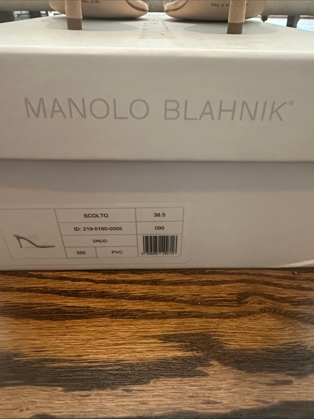 Women’s Sz. 38.5 NWT Manolo Blahnik Scolto Heel w/Clear Straps - Picture 12 of 15